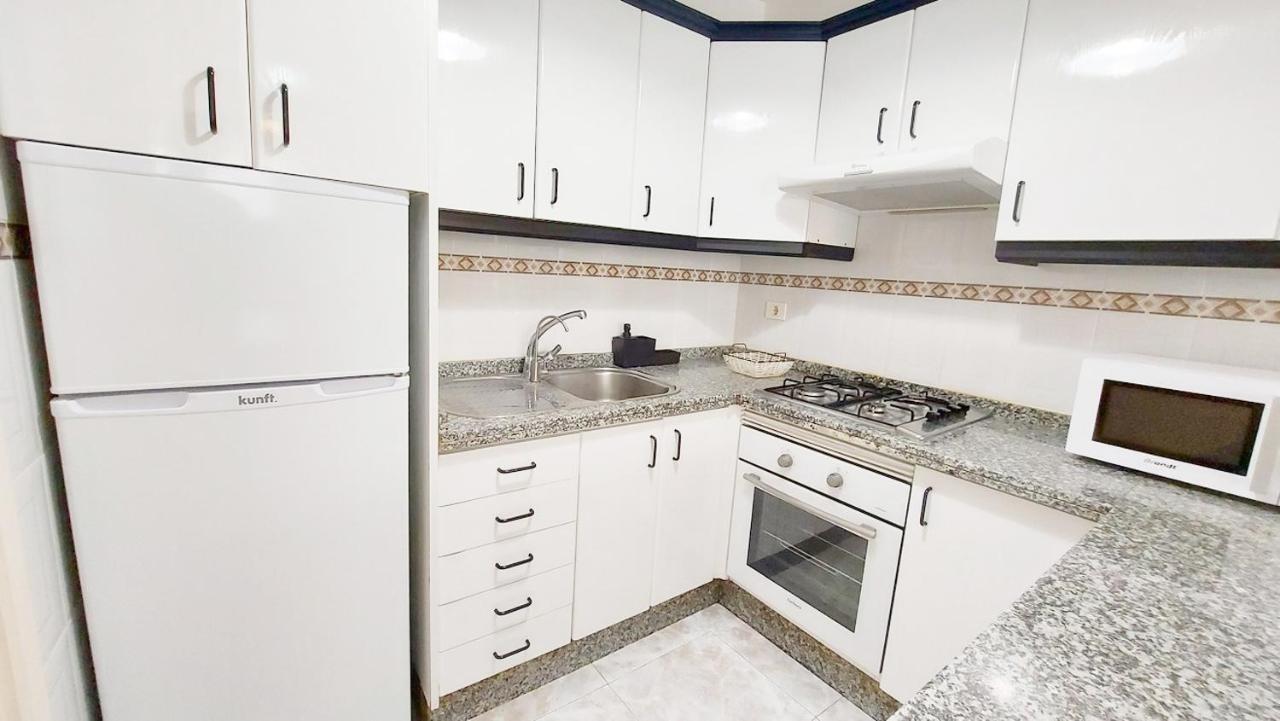 Centric 2 Bedrooms Apartment Near To The Beach - By Tenerifehints El Medano  Exterior photo